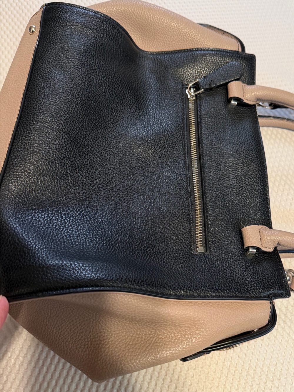 GUESS Ryann Satchel Colorblock Crossbody Handbag Beige Black Cream - Picture 6 of 16